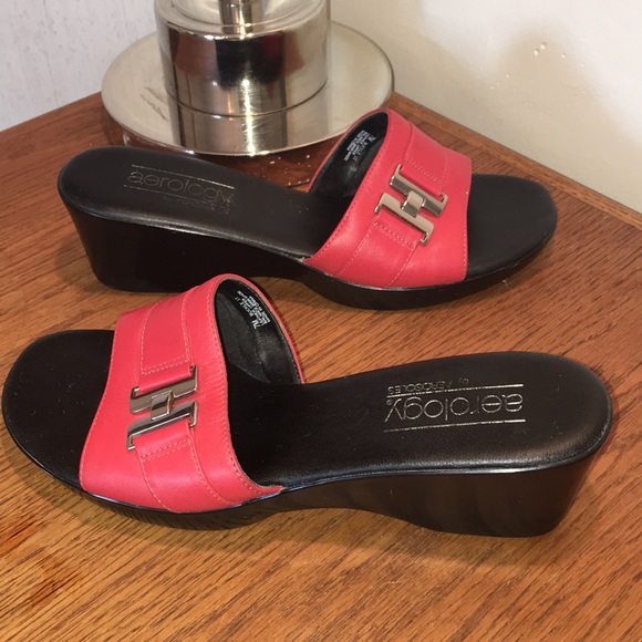 aerology sandals
